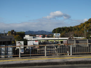 JR亀山駅前から東海道 西町問屋場跡へ