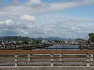 国道23号 勢田川橋から望む勢田川の上流方向