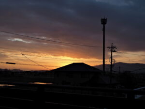 似非富士からの日の出（冬至）